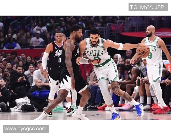 凯尔特人单节狂轰12记三分球创纪录大胜快船喜迎六连胜 凯尔特人单节狂轰12记三分球创纪录大胜快船喜迎六连胜