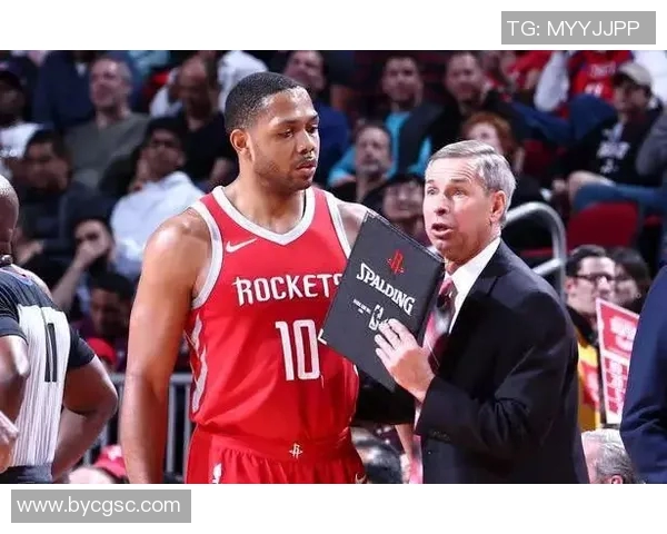 新疆深圳教练战术对决，最后两攻如出一辙